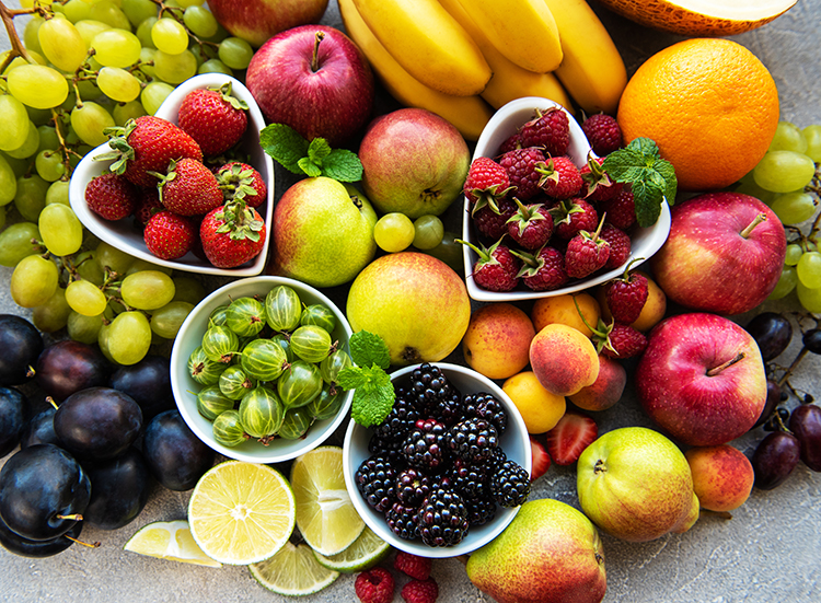 Choosing natural sweets like fruits instead of industrial desserts