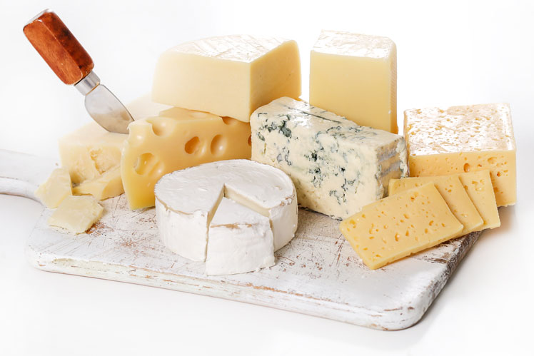 Intressanta fakta om ost: användbarhet, produktion, klassificering
