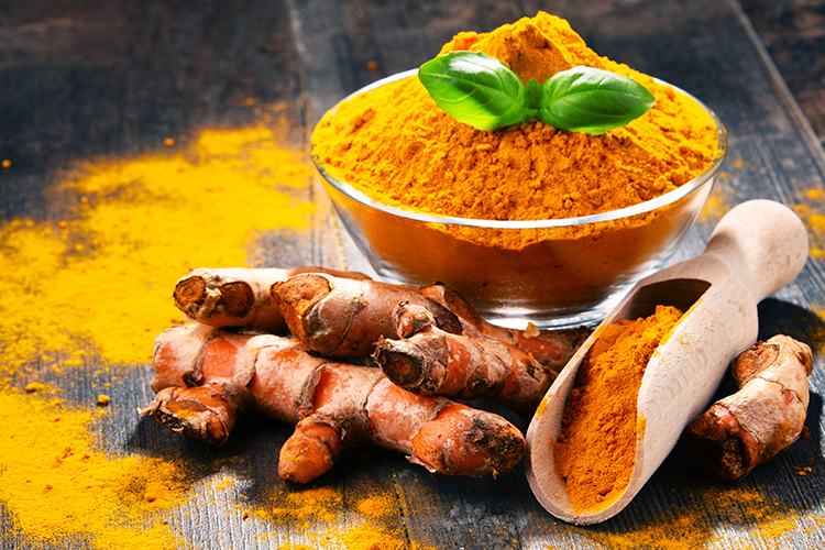 Продукти для очищення печінки: Куркума