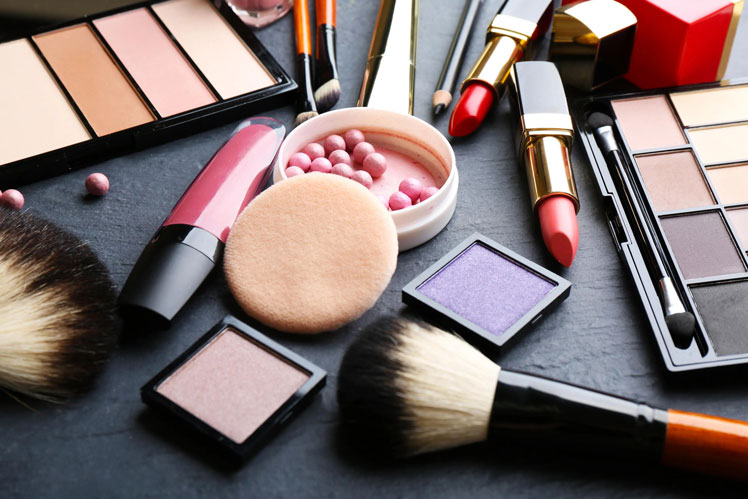 Kompetentní výběr kosmetiky a parfémů | Možné škodlivé přísady
