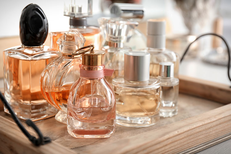 Kompetentní výběr kosmetiky a parfémů | Možné škodlivé přísady