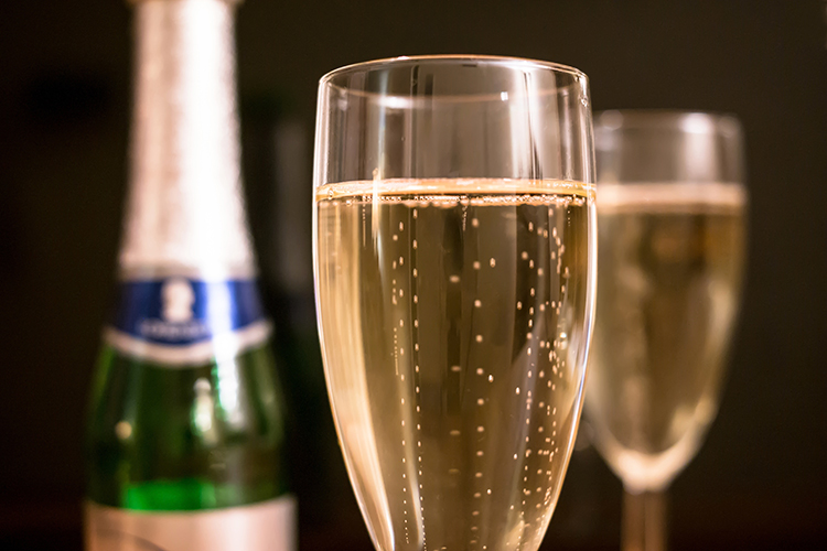 Champagne: myths and facts about this historic drink