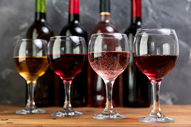 Debunking popular myths about wine: truth and fiction in one place