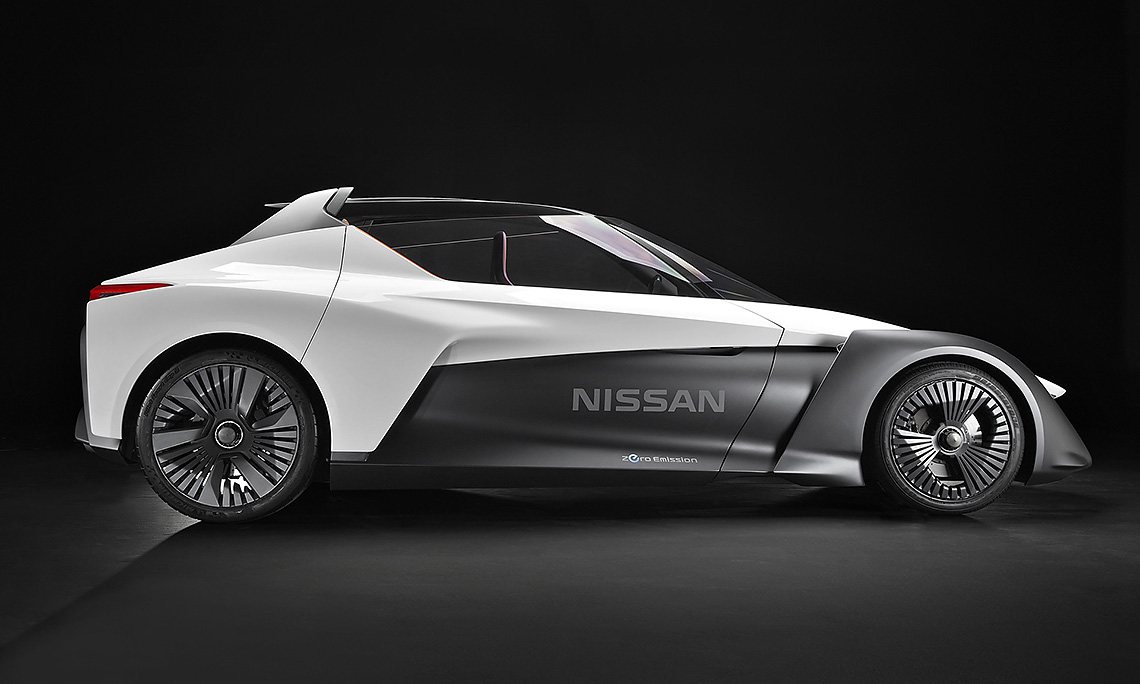 Nissan n'oublie pas non plus d'ajouter quelques mots sur le mode de conduite autonome actuellement à la mode. Le pilote automatique, disent-ils, deviendra une partie intégrante des voitures de masse à l'avenir.