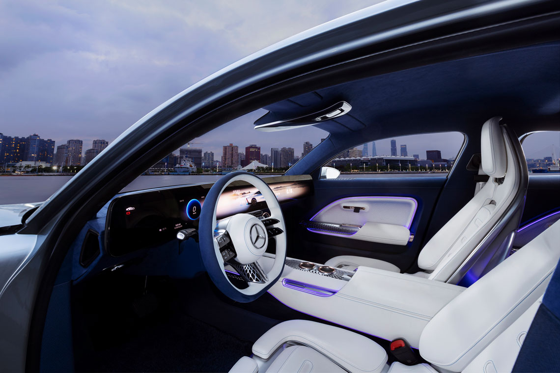 Mercedes-Benz VISION EQXX – mobil konsep berteknologi tinggi dengan jarak tempuh 1000 km