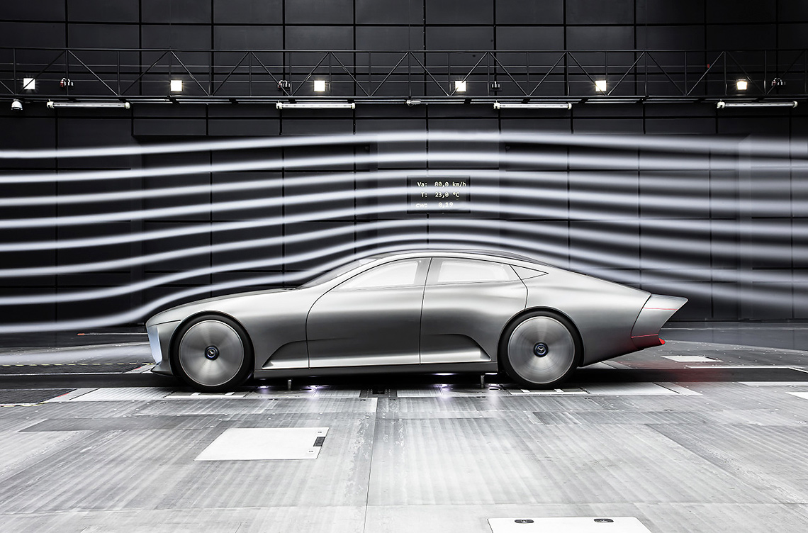 Según Mercedes-Benz, el automóvil experimental marca un cambio fundamental que se está produciendo en la industria automotriz en el momento del debut del modelo.