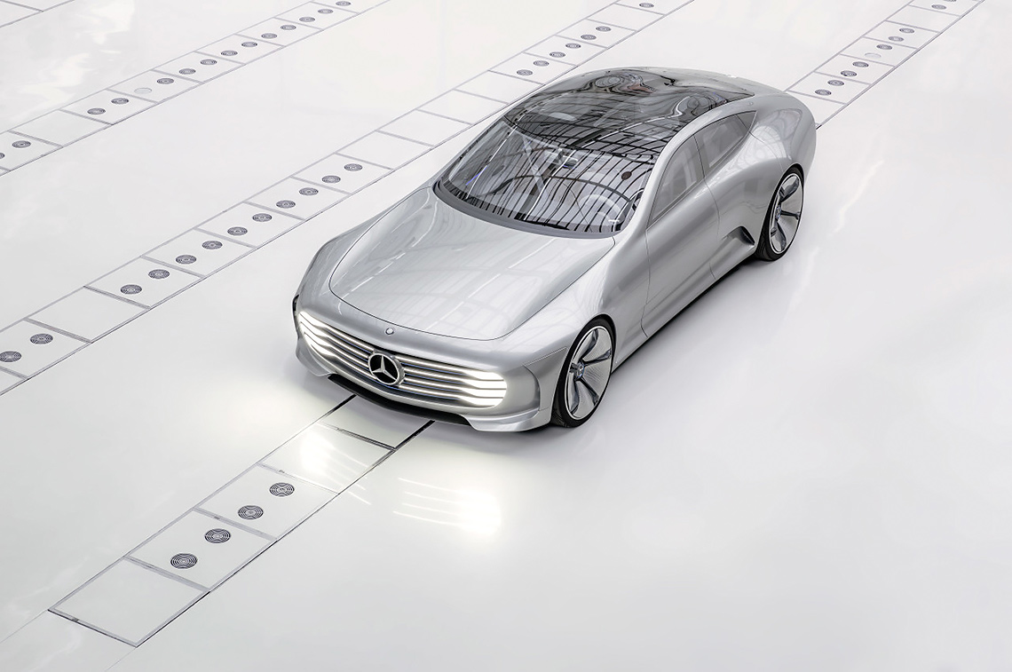 El resultado de un complejo proceso de desarrollo fue la transformación de un modelo virtual en un automóvil real utilizando tecnologías de fabricación innovadoras (prototipado rápido)