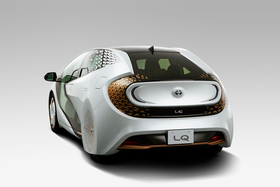 Также Toyota LQ владеет автономной системой парковки, которая является усовершенствованной версией Smart Summon от Tesla.