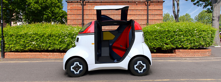 The base version of the MOTIV is a single-seat city car with a 20 kW (27 hp, 48 N•m) electric motor, a 17,3 kW•h battery and a WLTP range of 100 km. Maximum speed – 65 km/h.
