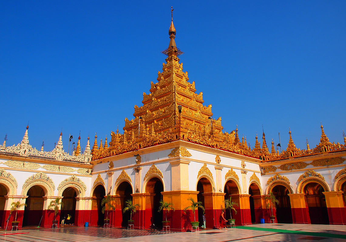 Der Mahamuni-Buddha-Tempel ist ein buddhistischer Tempel und ein wichtiger Wallfahrtsort südwestlich von Mandalay.