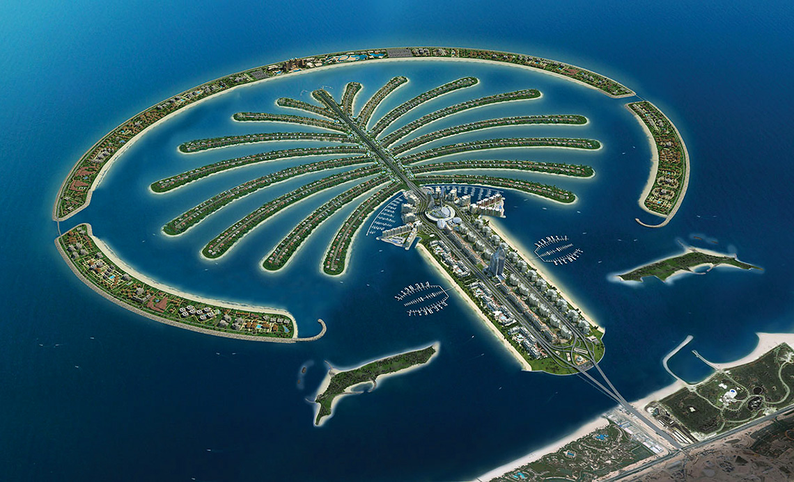 Palm Jumeirah. Stavba ostrova začala v červnu 2001. Na konci roku 2006 byl ostrov postupně předán rozvoji