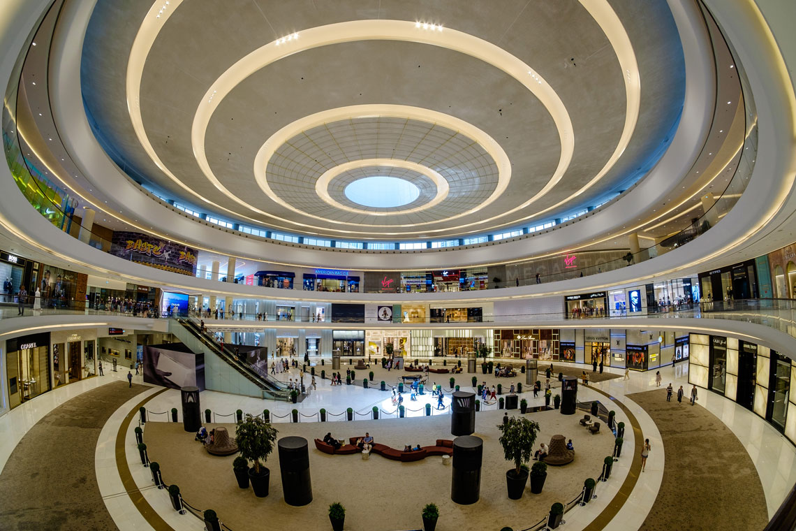Dubai Alışveriş Merkezi'nin iç görünümü