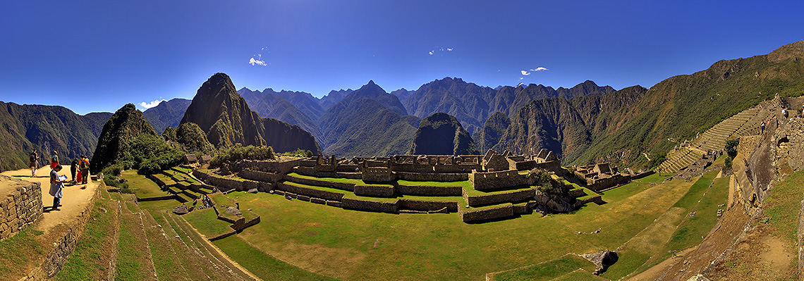 Ve hře Rostliny vs. Zombies 2: It's About time má čas "Lost City", který je přímým odkazem na Machu Picchu.