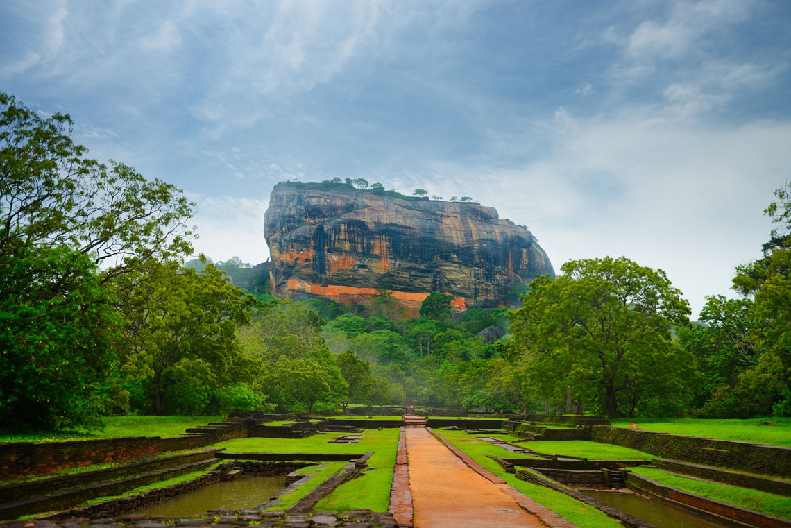 Sigiriya je úžasná starobylá kamenná pevnost na Srí Lance.