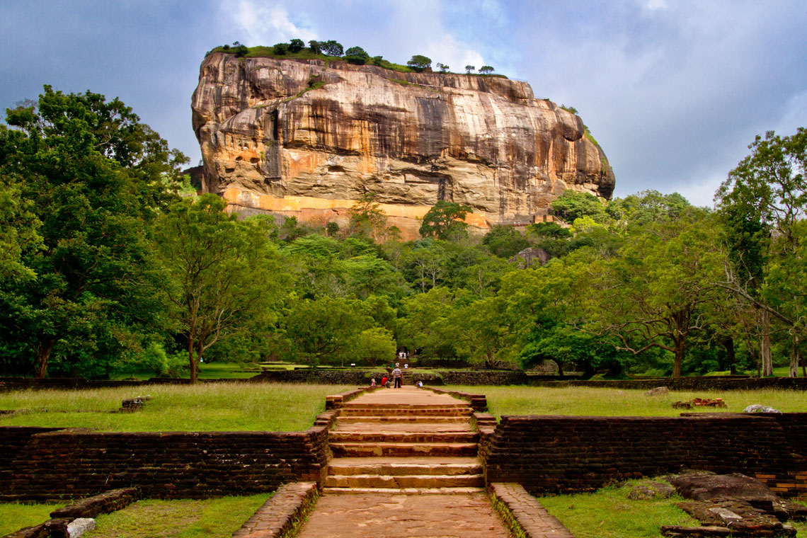 Sigiriya je úžasná starobylá kamenná pevnost na Srí Lance.
