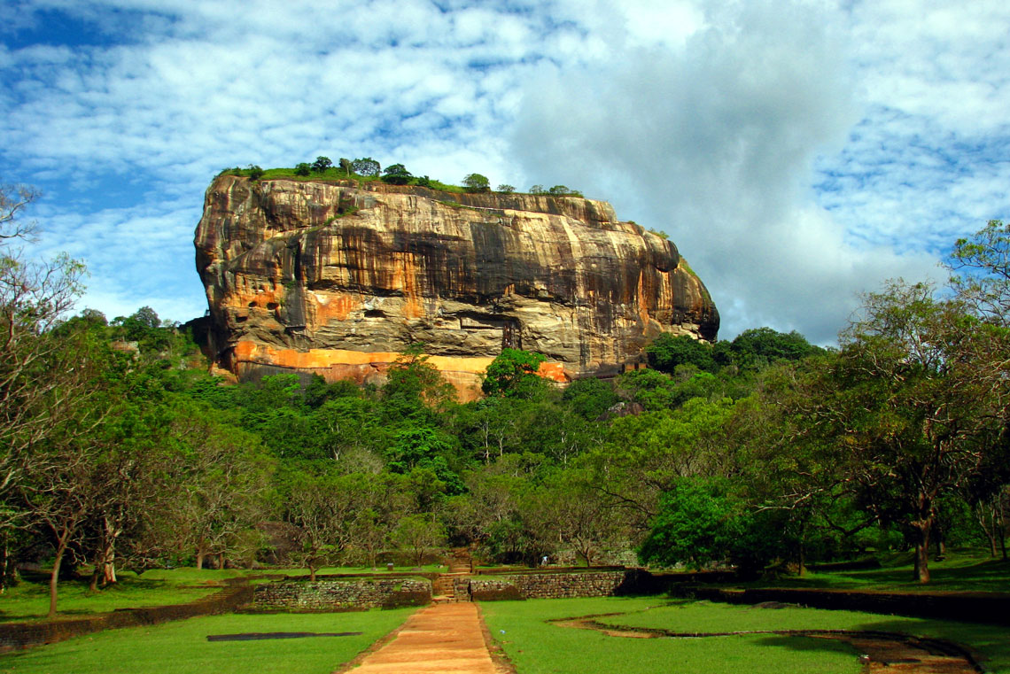 Sigiriya er en fantastisk gammel stenfæstning i Sri Lanka.