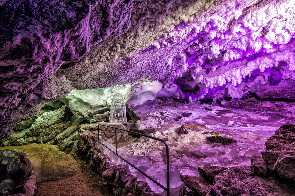 The Kungur cave contains 58 grottoes, 70 lakes, 146 so-called "organ pipes" (the highest one is in the Ether Grotto, 22 meters) – these are high shafts that reach almost to the surface. The age of the cave is estimated at 10 000–12000 years.