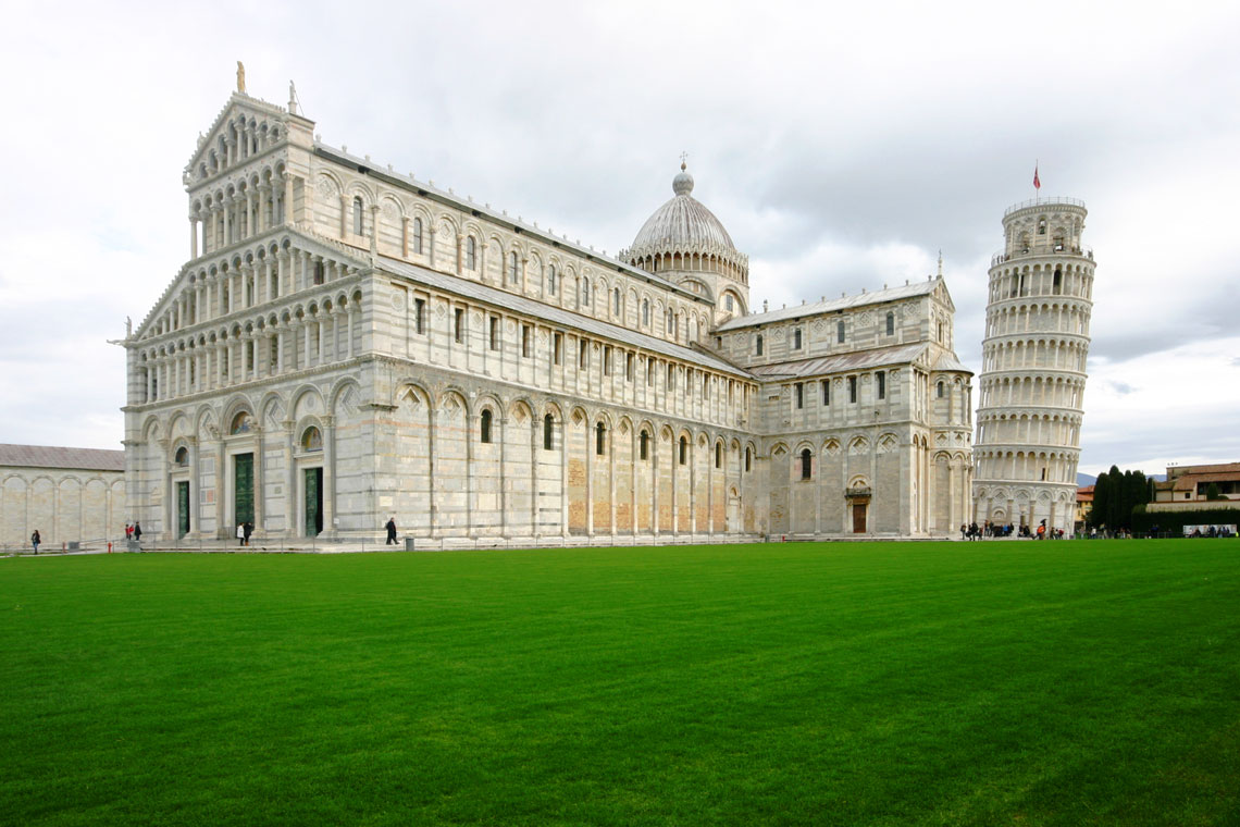 Kathedraal van Pisa op het Plein der Wonderen