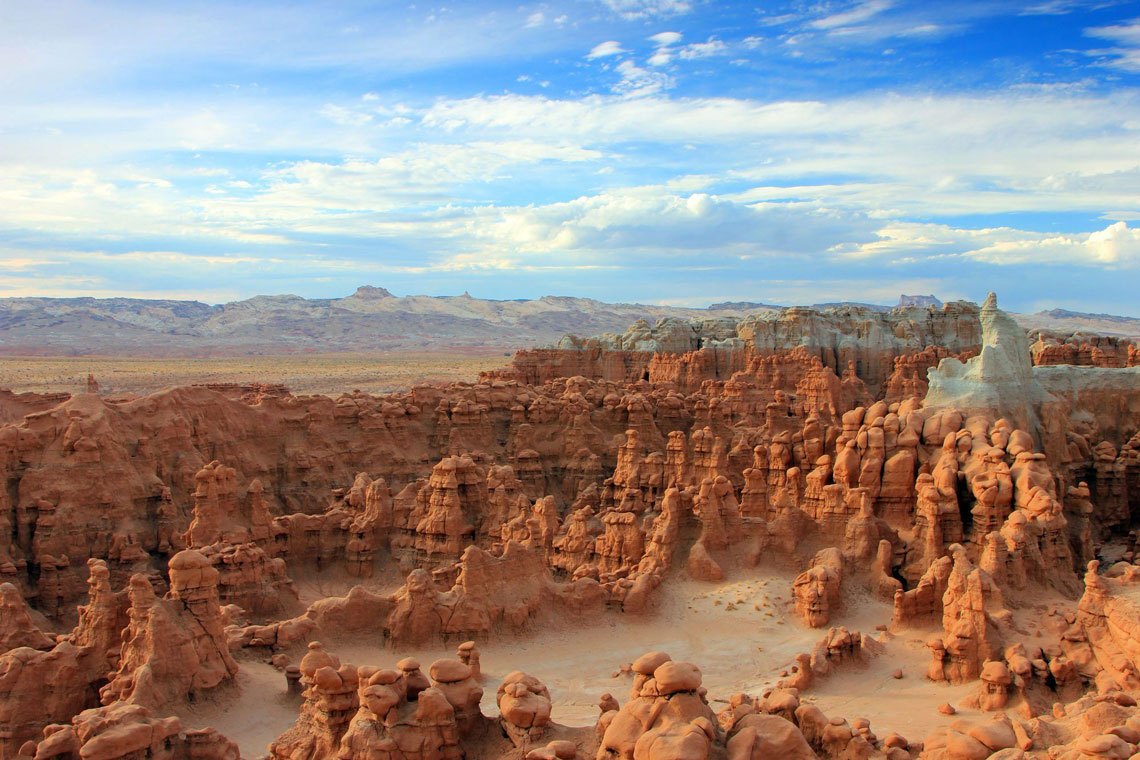 Goblin Valley was featured in the 1999 science fiction comedy Galaxy Quest as an alien planet. The bizarre hoodoos in the valley inspired the creation of the fictional stone monsters of the planet.