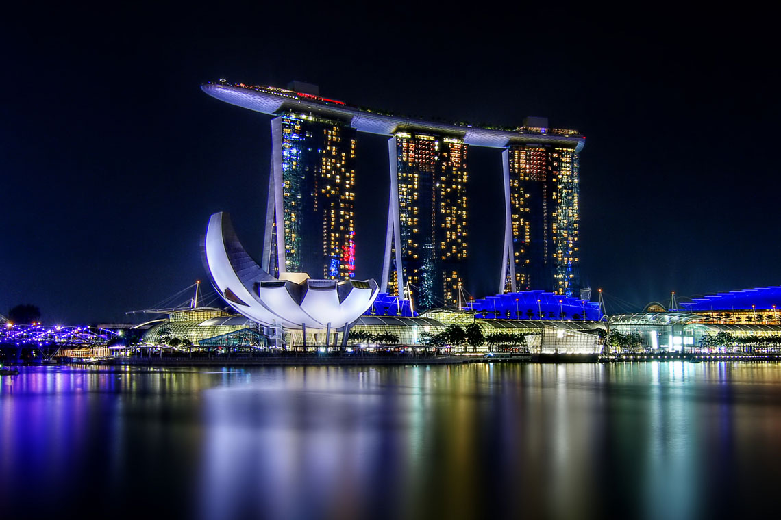 Marina Bay Sands – futuristická hotelová loď