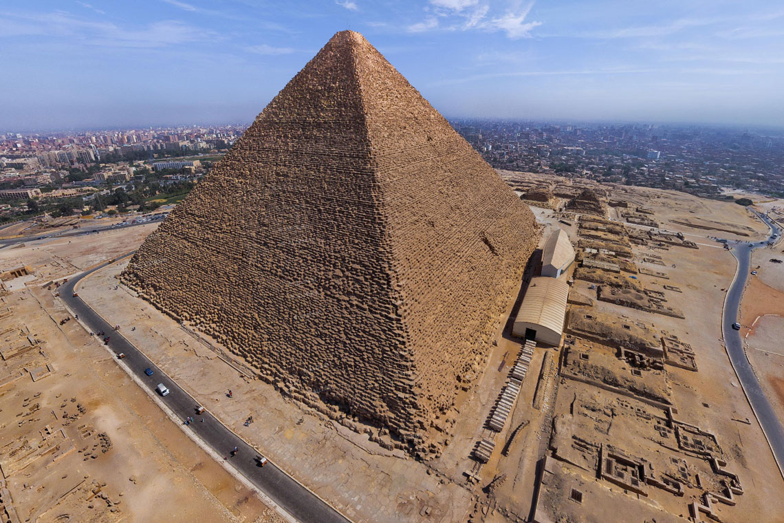 Complejo piramidal en Giza | La Pirámide de Keops