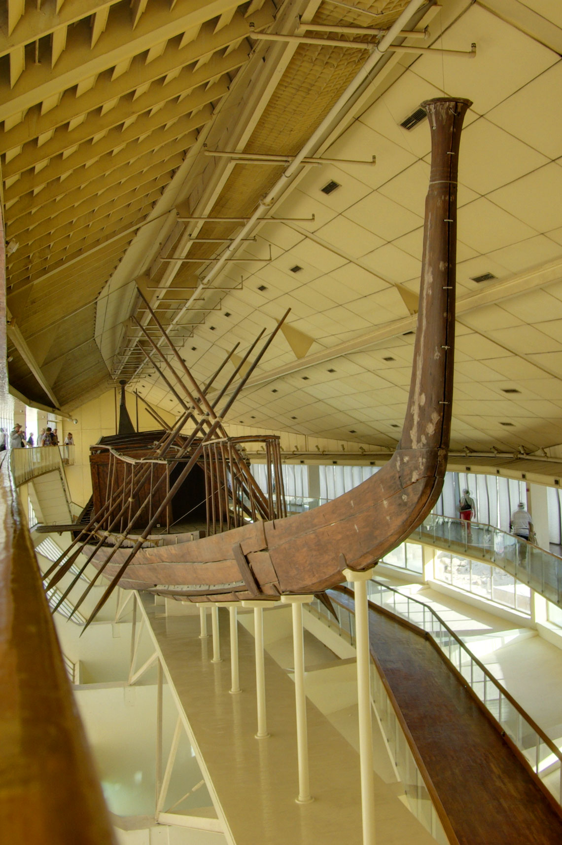 Complejo piramidal en Giza | El Barco Solar en el Museo del Barco Solar de Giza