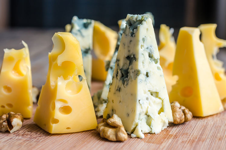 Gaten in kaas: een eeuwenoude mythe ontkrachten