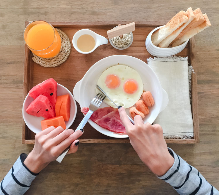 Proč je důležité začít pravidelně snídat?