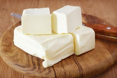 10 důvodů, proč zařadit máslo do svého jídelníčku