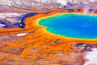ABD'de Yellowstone, Polonya'da Pazar Meydanı, Rusya'da Geyser Gölü, ABD'de Fly Gayzer: gezegendeki en renkli yerler