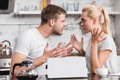 Zijn gekibbel en woede een teken van een mislukt huwelijk?